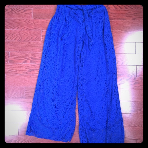 Lace Jupe-Pantalon - Picture 1 of 7